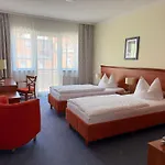 Hotel Am Hafen 3*