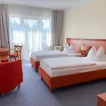 Hotel Am Hafen 3*