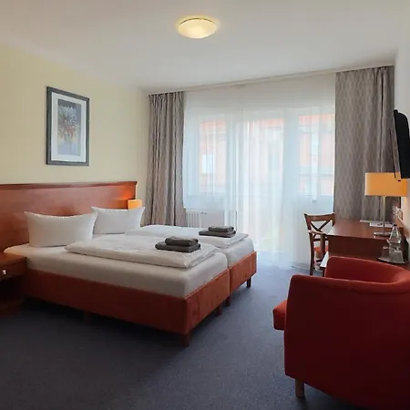 Hotel Am Hafen 3*