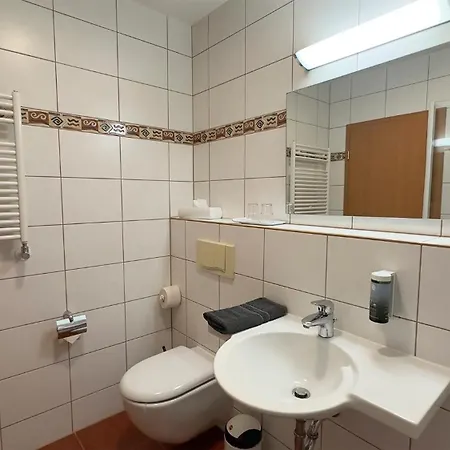 Hotell Am Hafen 3*