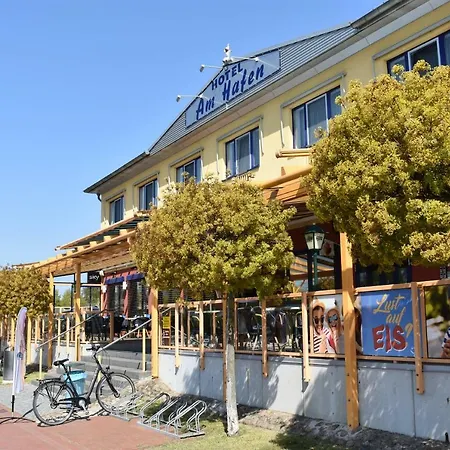 Am Hafen 3*